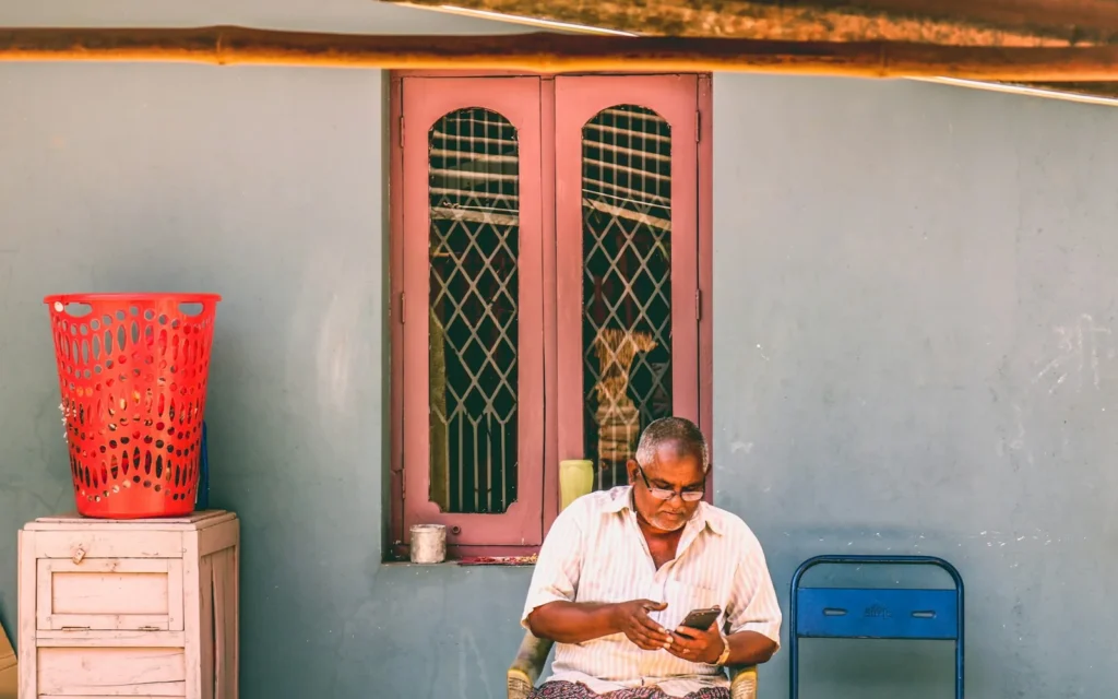 Business owner in Mehdipatnam reviewing new customer enquiries from their website